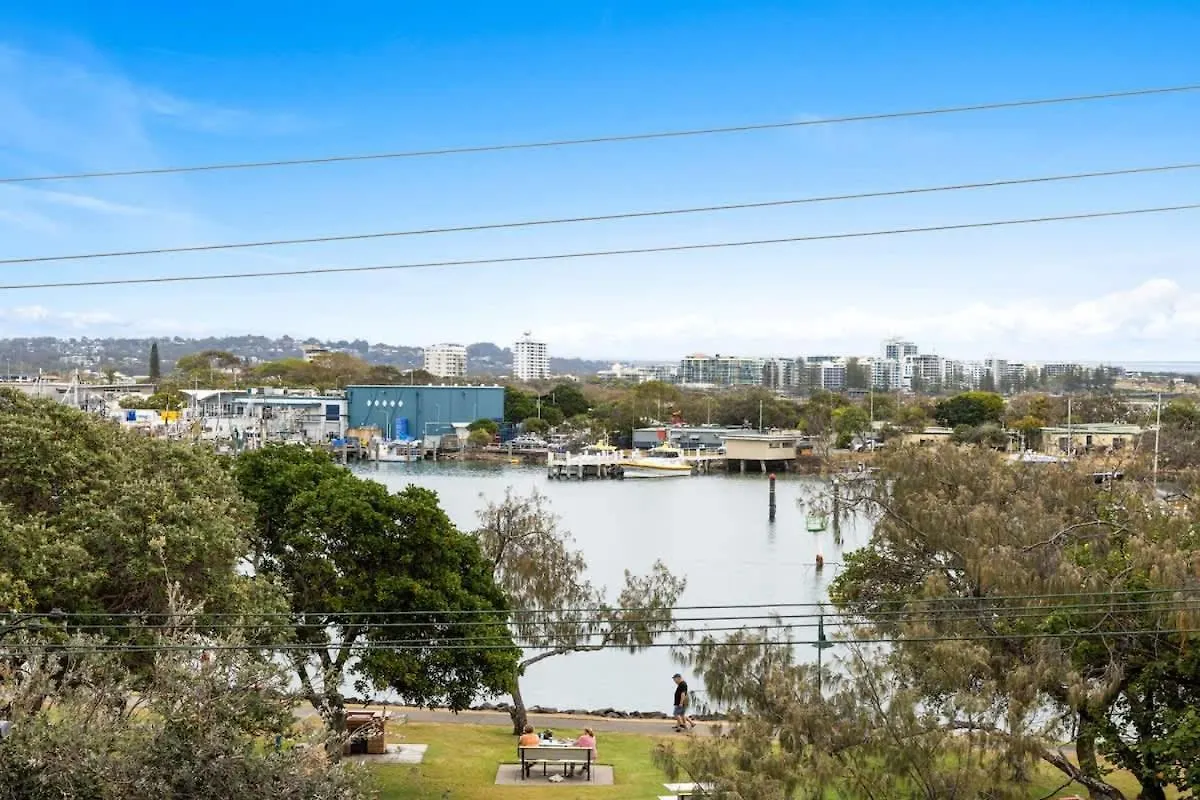 Point Cartwright Penthouse - Ocean And River Views Buddina