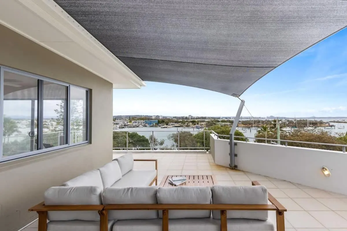 Point Cartwright Penthouse - Ocean And River Views Buddina Apartment