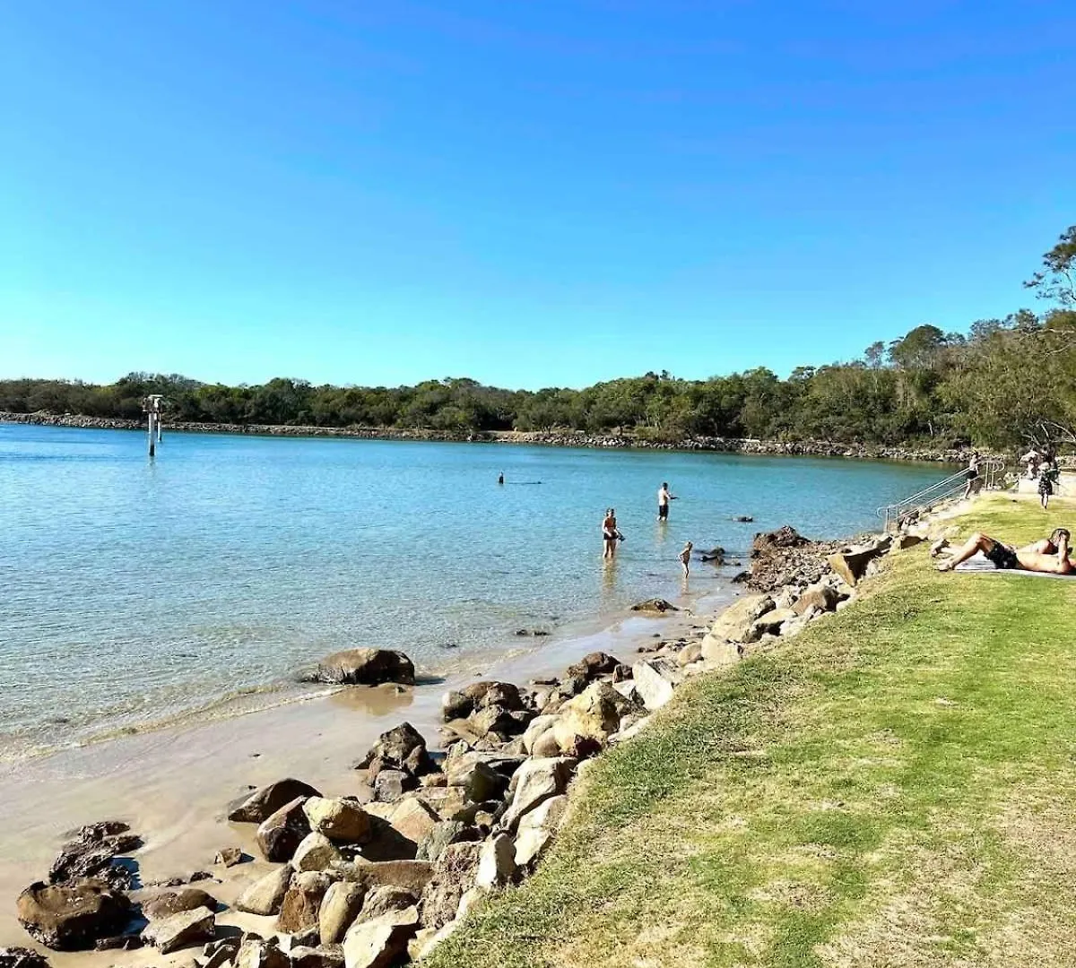 Point Cartwright Penthouse - Ocean And River Views Buddina Apartment